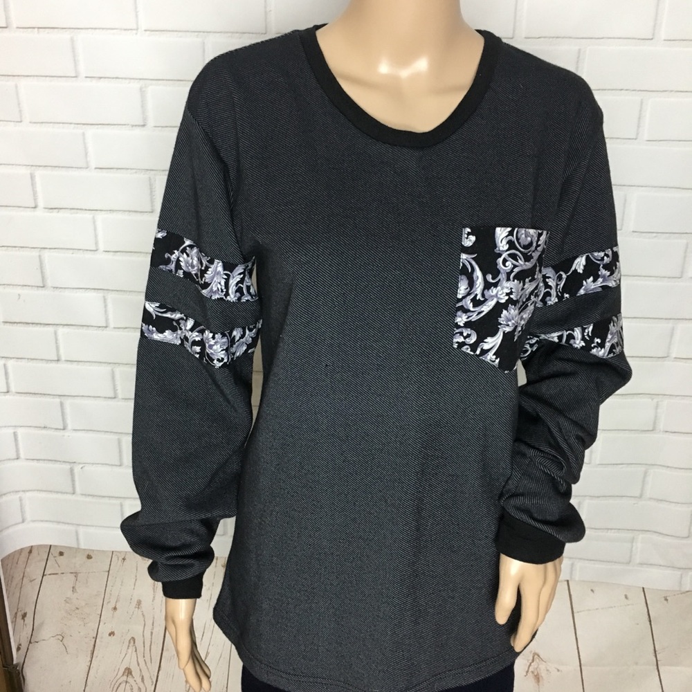 🛍Subtle Tees🛍 - Picture 5 of 7